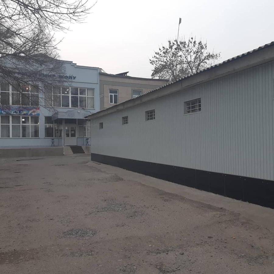 Hotel Azimut Jalal-Abad Exterior foto